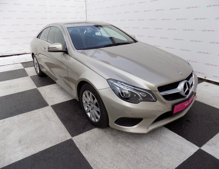 Mercedes-Benz Třídy E 6