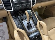 Porsche Cayenne 14