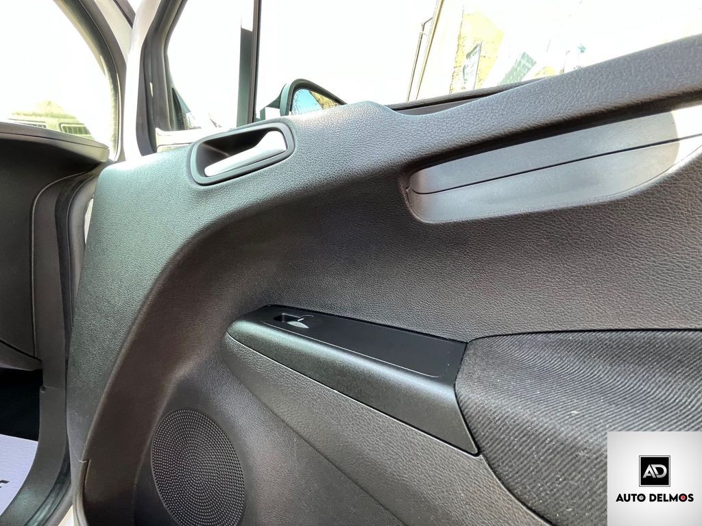 Ford Transit Courier