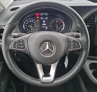 Mercedes-Benz Vito 10