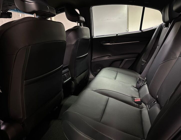 Toyota Camry 10