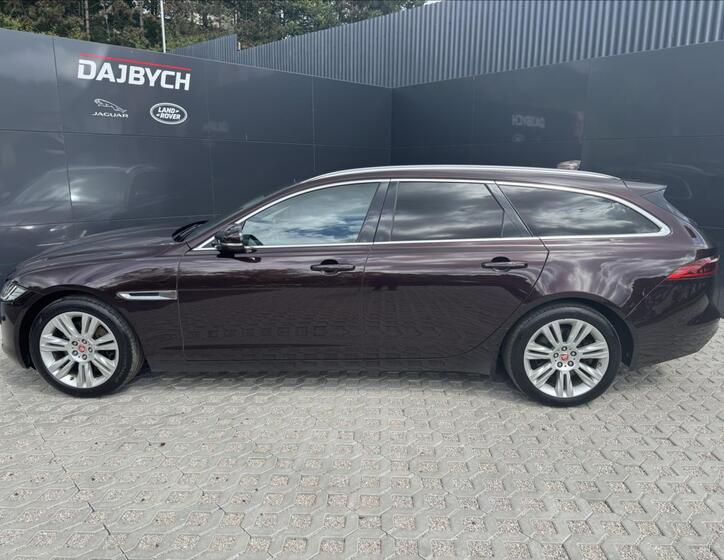 Jaguar XF 5