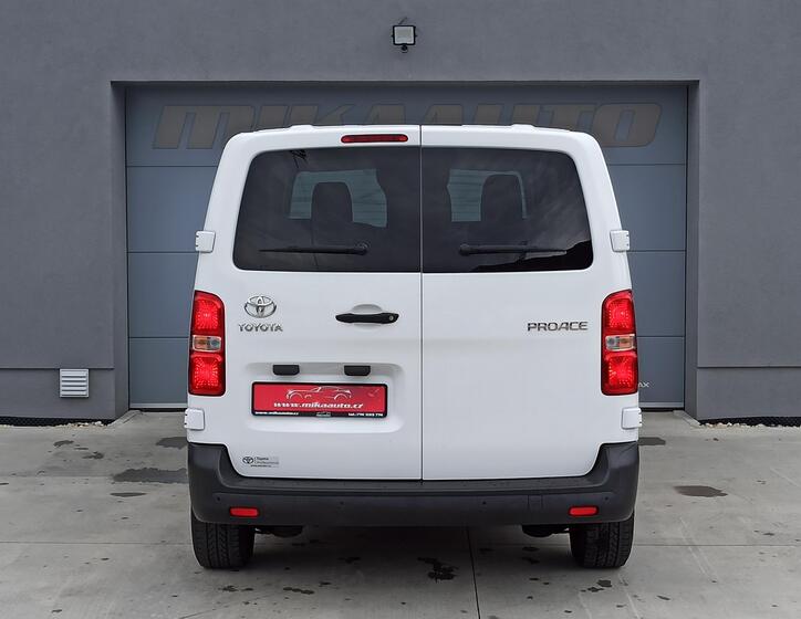 Toyota ProAce 6