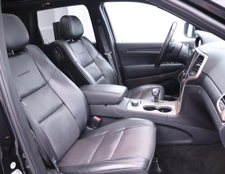 Jeep Grand Cherokee 15