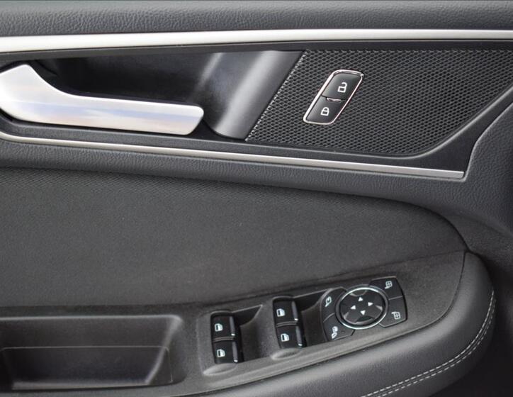 Ford S-MAX 37