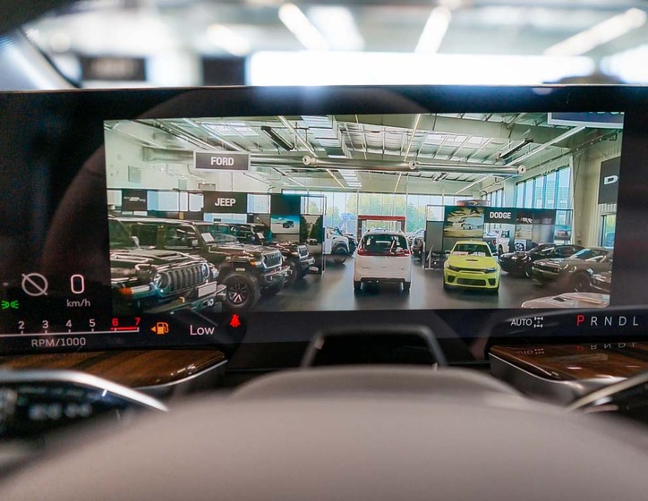 Cadillac Escalade 27