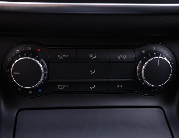 Mercedes-Benz CLA 25