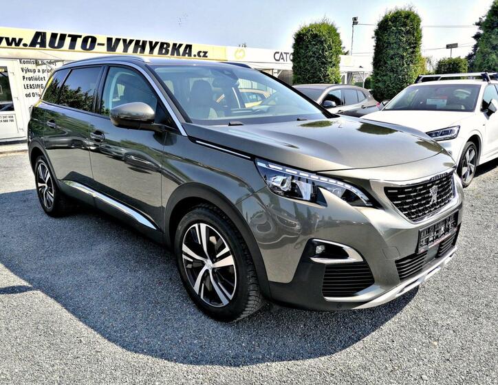 Peugeot 5008 4