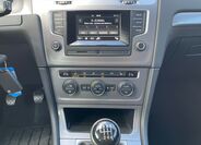 Volkswagen Golf 11