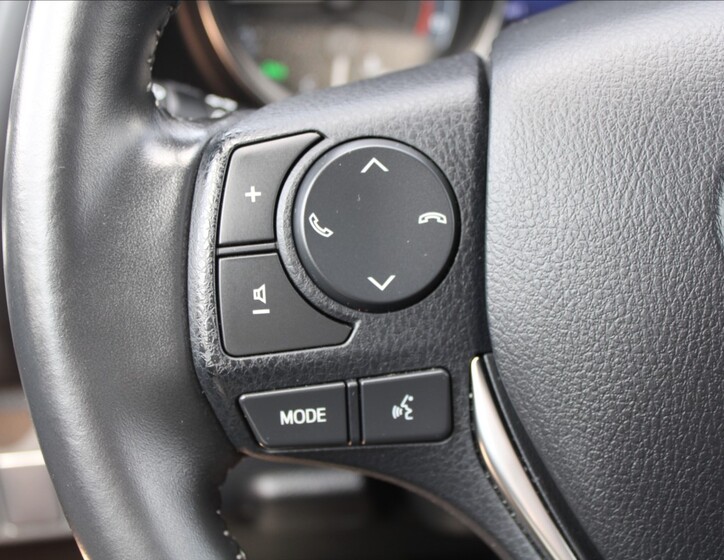 Toyota Auris 16
