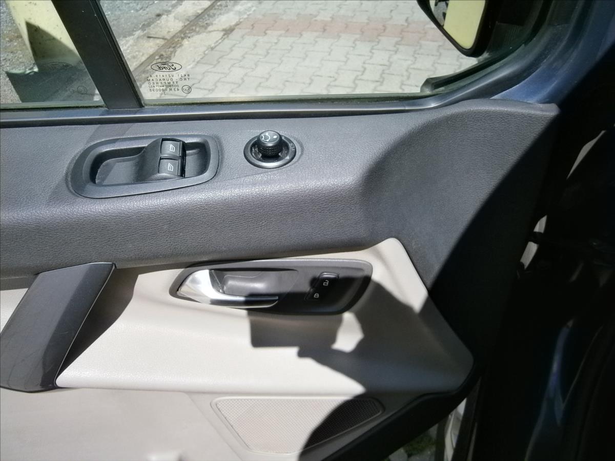 Ford Tourneo Custom
