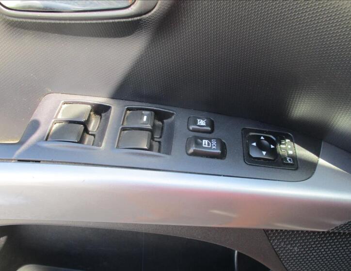 Mitsubishi Outlander 23