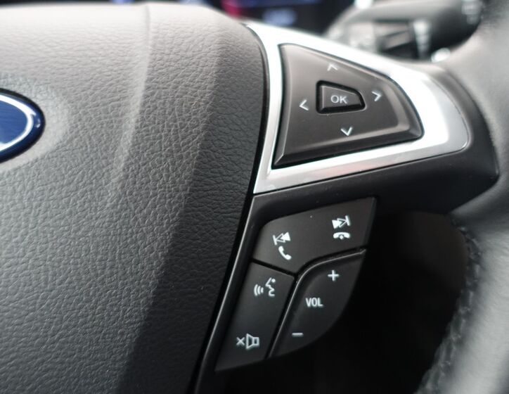 Ford Mondeo 25