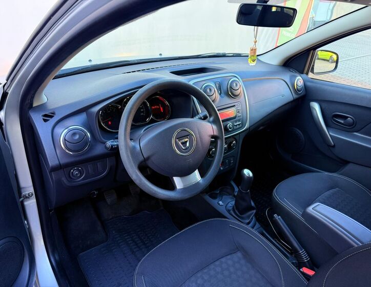 Dacia Sandero 12