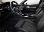 Audi e-tron 11