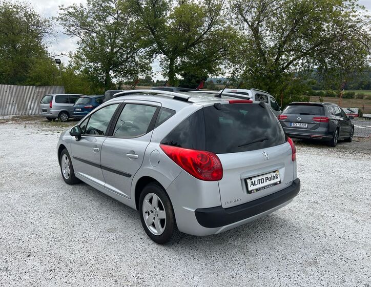 Peugeot 207 13