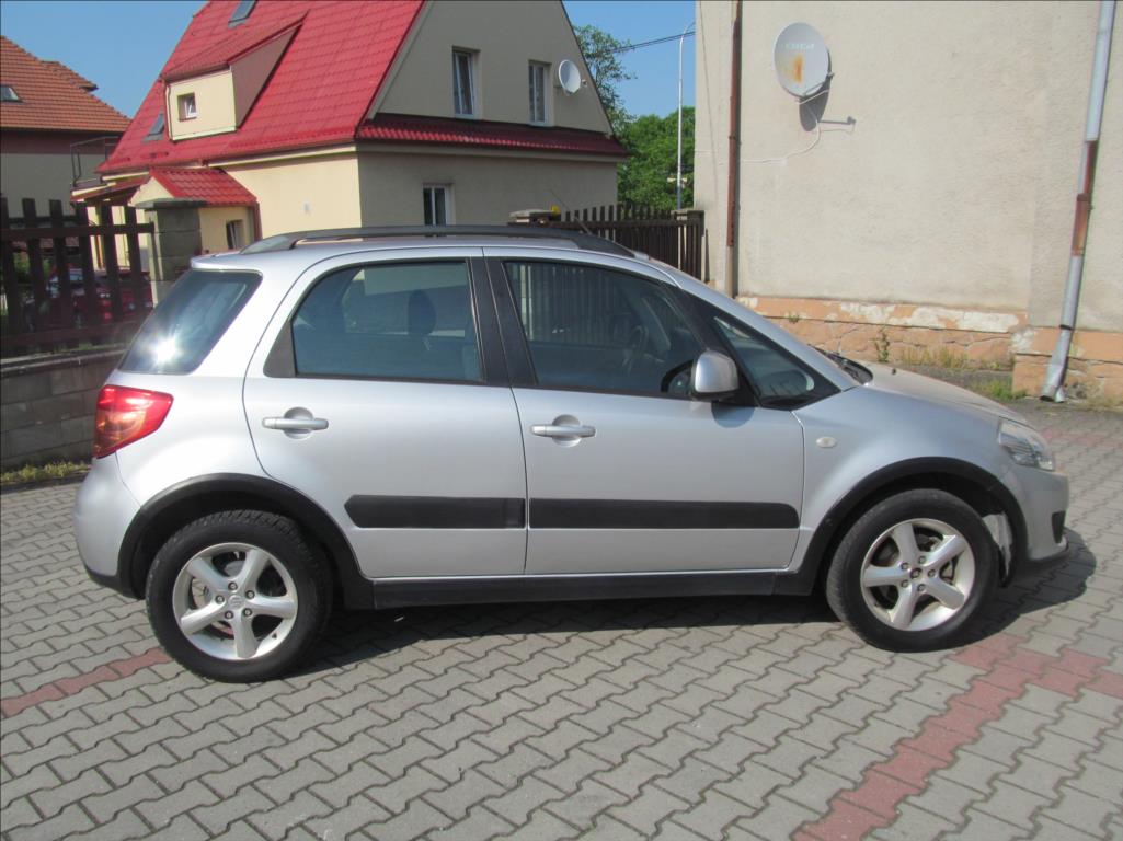 Suzuki SX4