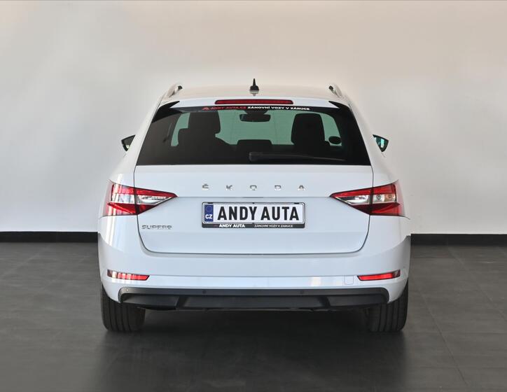 Škoda Superb 4
