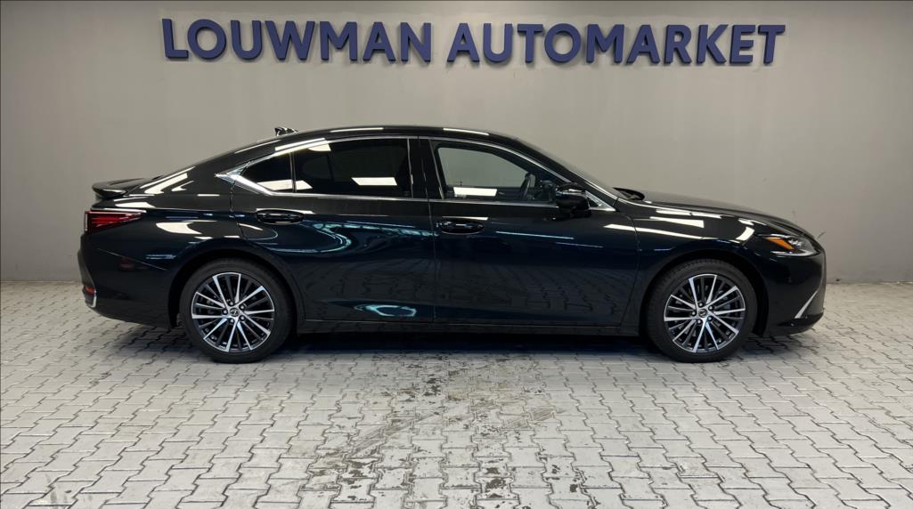 Lexus ES 300h