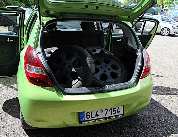 Hyundai i20 11