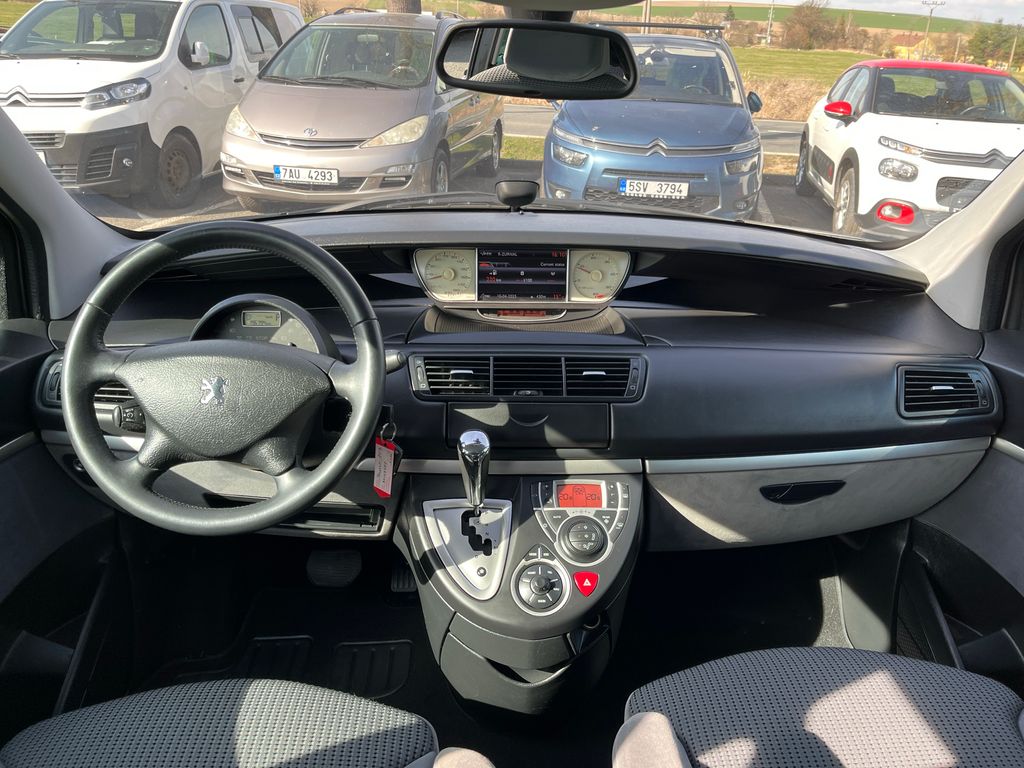 Peugeot 807