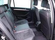 Volkswagen Passat 13