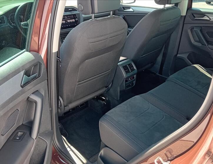 Volkswagen Tiguan 11