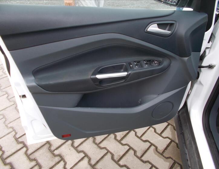 Ford C-MAX 27