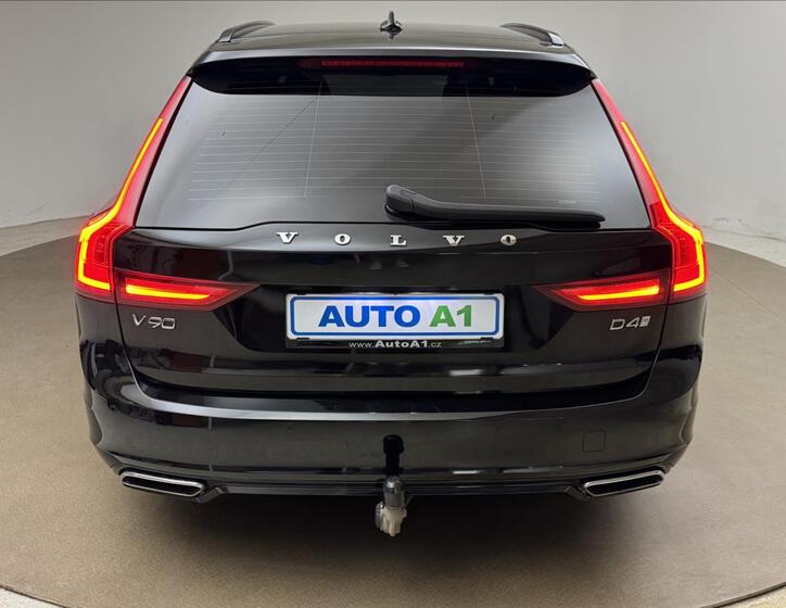 Volvo V90 41