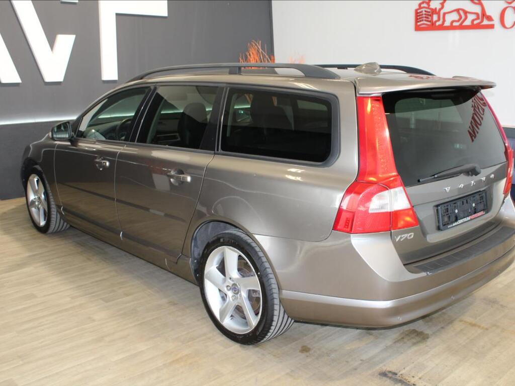 Volvo V70 9
