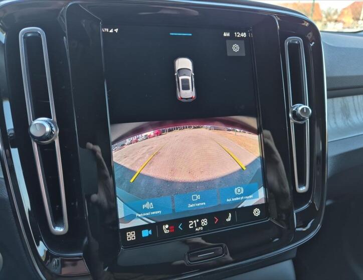 Volvo XC40 16