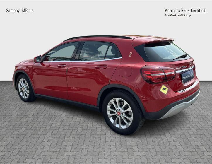 Mercedes-Benz GLA 3
