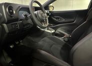 Toyota Yaris 8