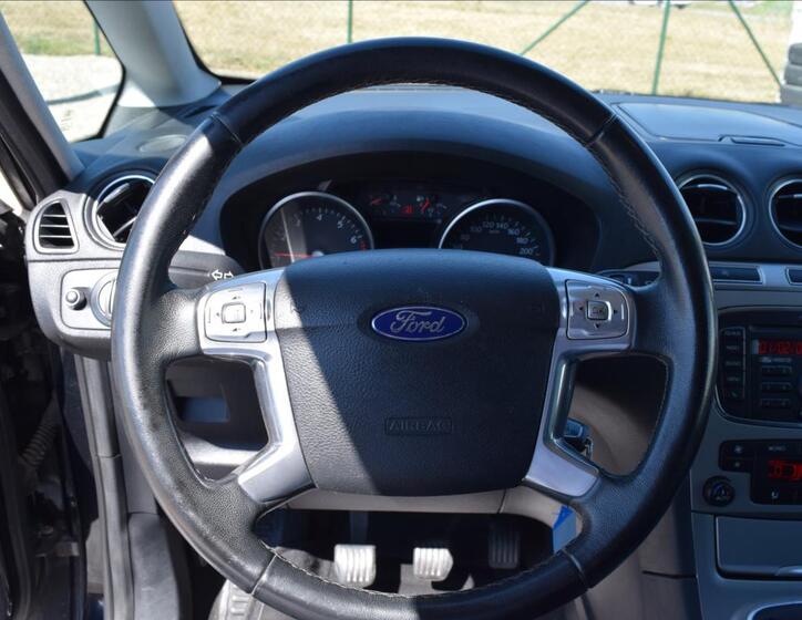 Ford Galaxy 35
