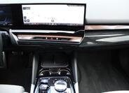 BMW i5 5