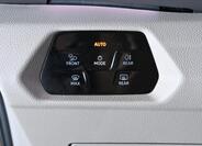 Volkswagen Multivan 27