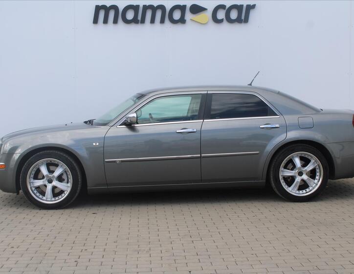Chrysler 300C 4