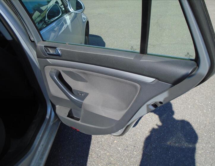 Volkswagen Golf 15