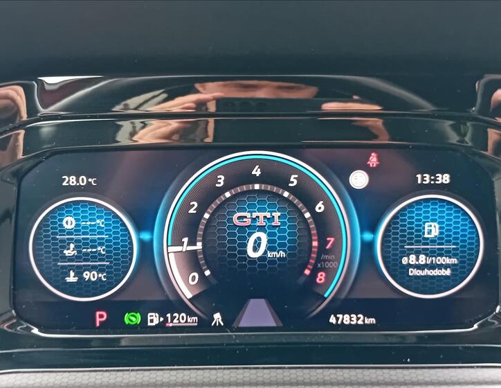 Volkswagen Golf 18