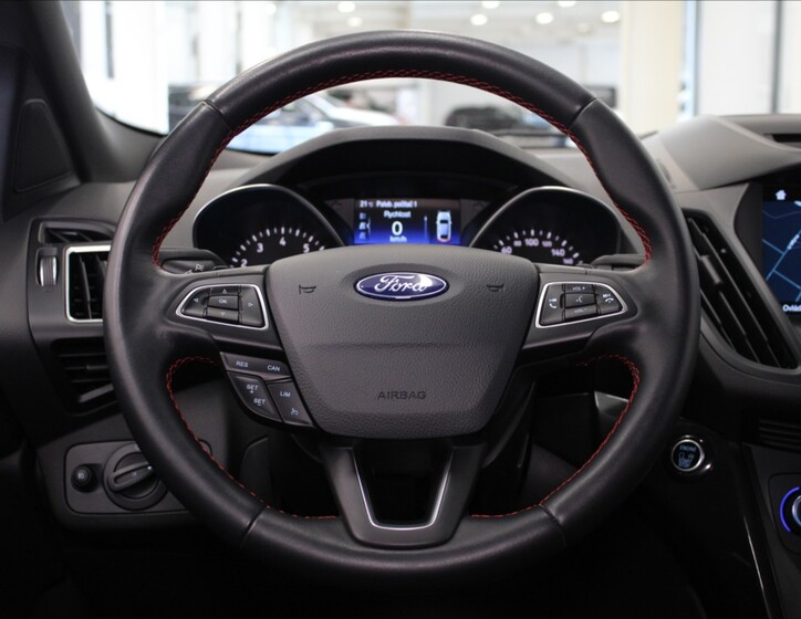 Ford Kuga 9