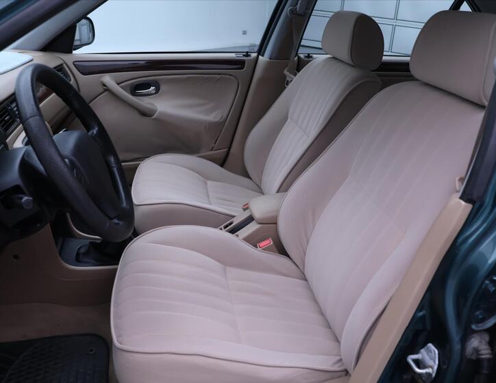 Rover 400 11
