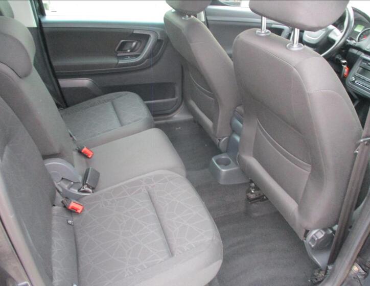 Škoda Roomster 11