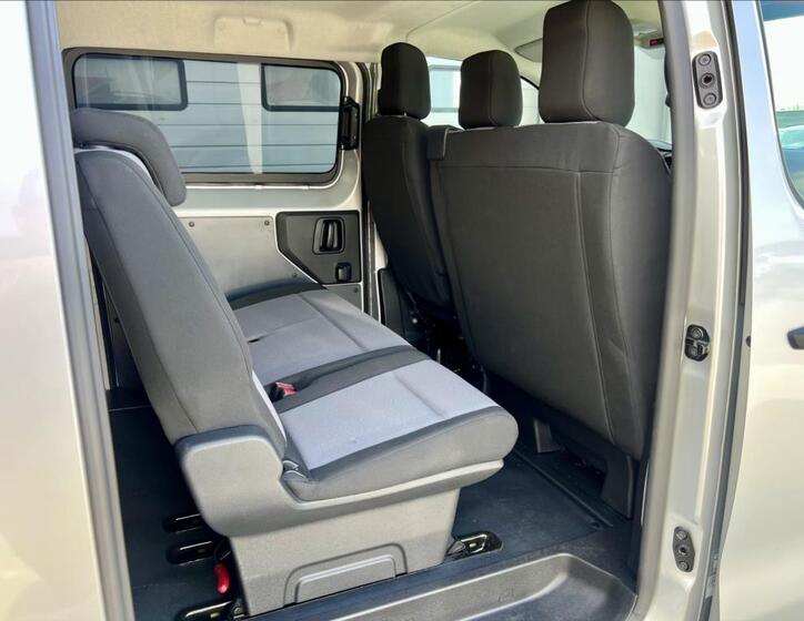Peugeot Traveller 16