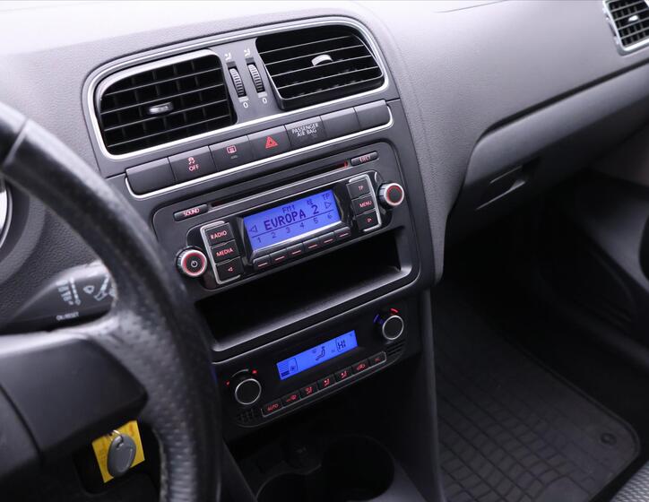 Volkswagen Polo 23
