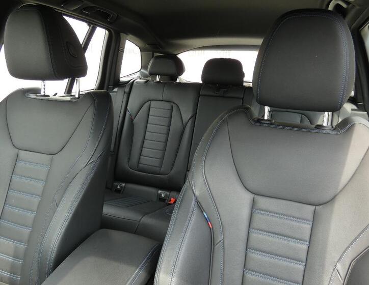BMW X3 7