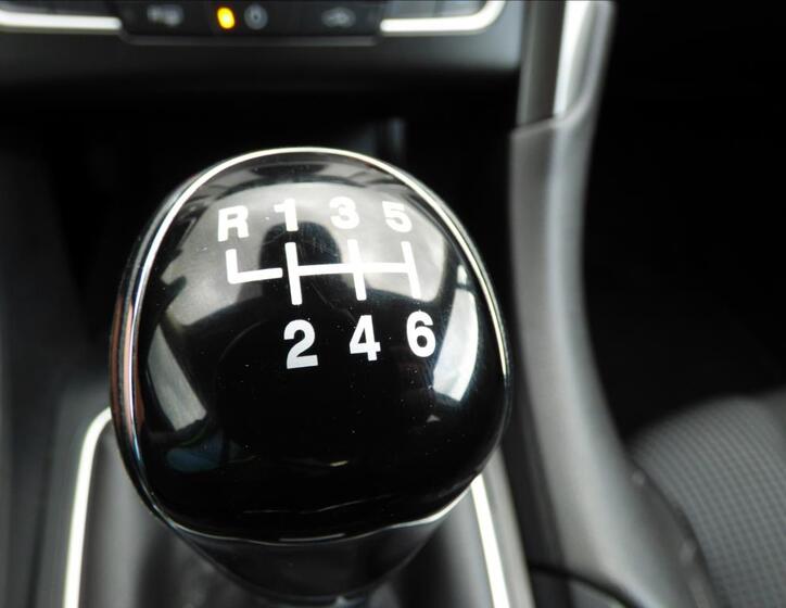 Ford Mondeo 44