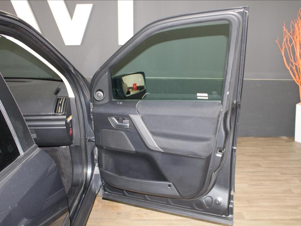 Land Rover Freelander 21