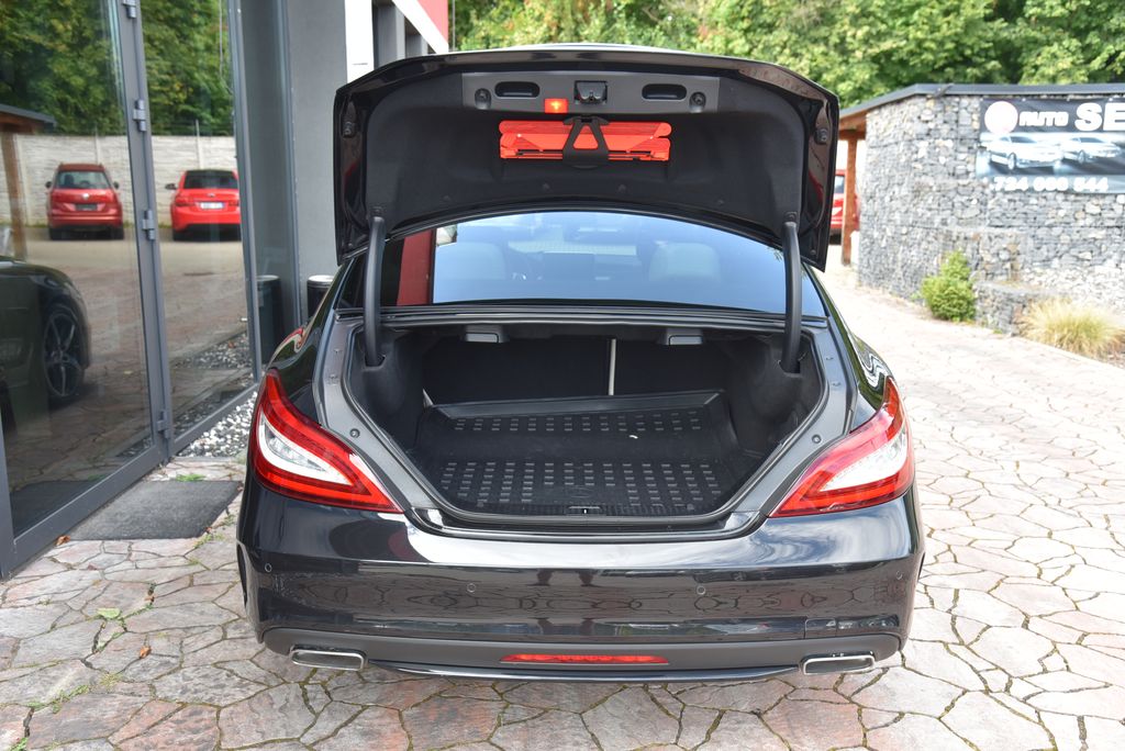 Mercedes-Benz CLS