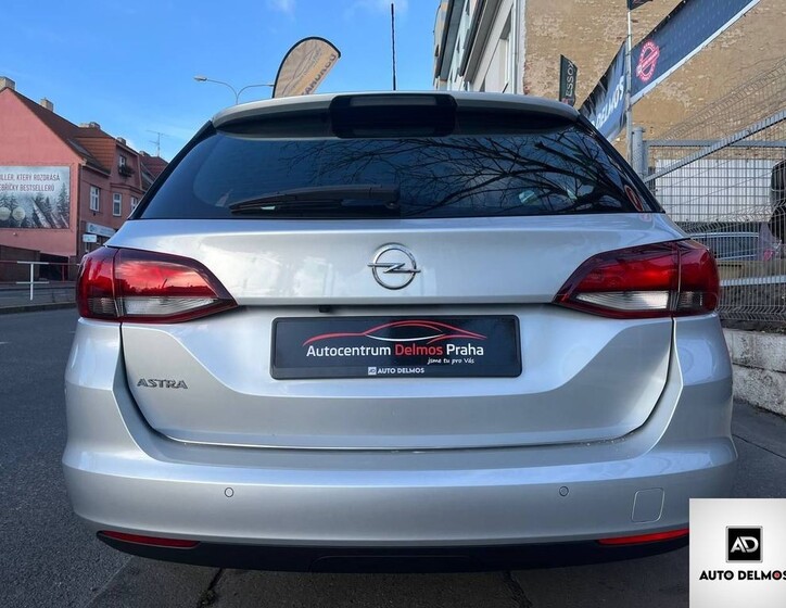 Opel Astra 6