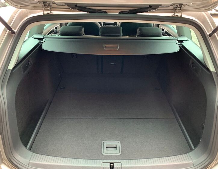 Volkswagen Golf 23